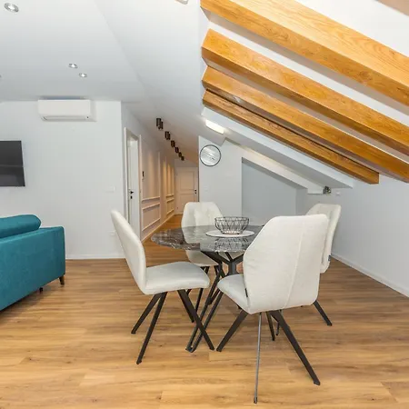 Appartement Palace Heritage 1 *