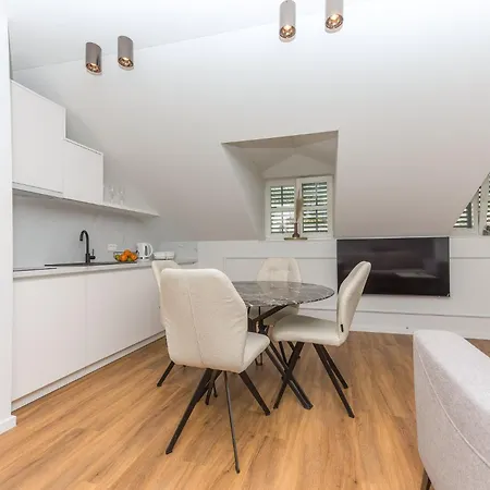 Palace Heritage 1 Apartment Makarska