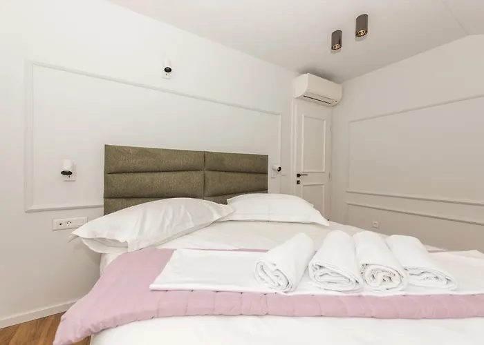 Daire Palace Heritage 1 *